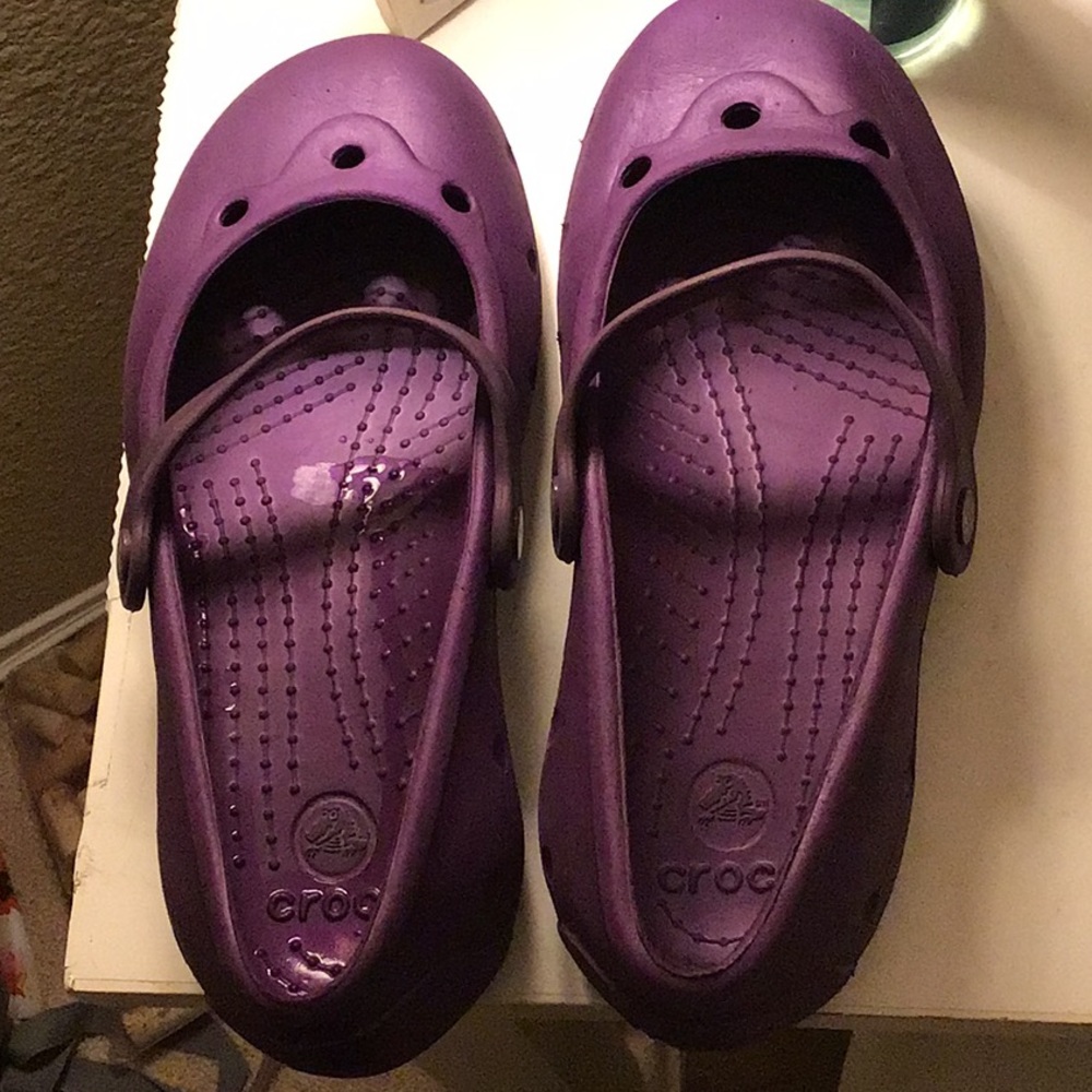 Purple crocs